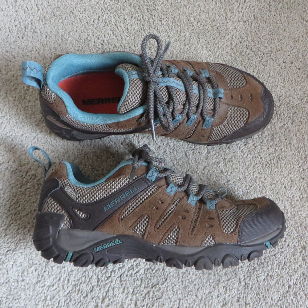Merrell womens Dry Hiking/Train Shoes Size 7.5 Brown Blue #J324923C